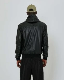 John Richmond Bomber In Pelle Con Cappuccio -John Richmond giubbino in pelle con logo metallico sul davanti john richmond 54398154244443